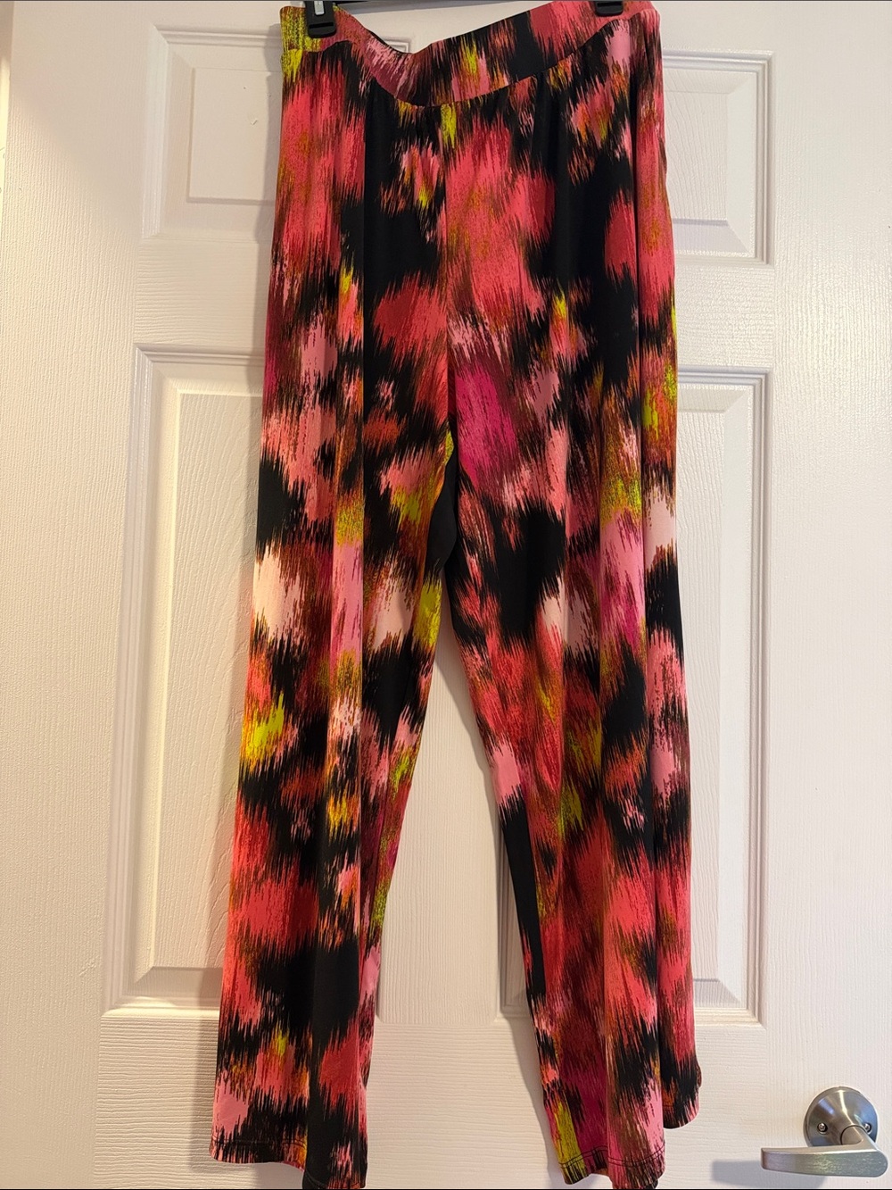 G by Giuliana Pink, Black & Yellow Abstract Boot-Cut Pants plus size 1XP